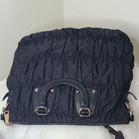 💯 Authentic Two-way Prada  Handbag 🍀 - Picture 11 of 17